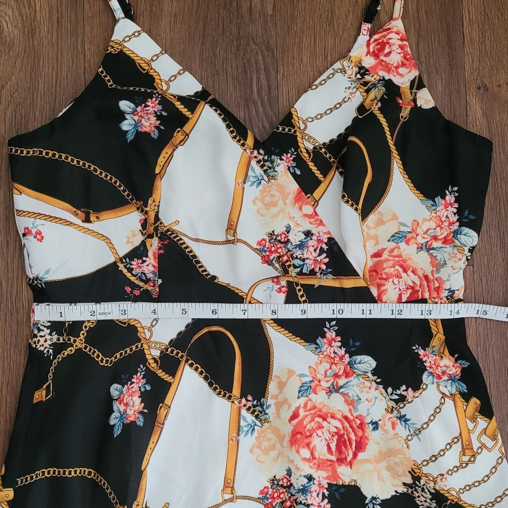 Gilli Equestrian Bridle Print Dress, Women's Medium. Black, white, gold, peach. - Picture 13 of 13